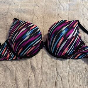 Victoria’s Secret PINK Wear Everywhere Push Up Bra